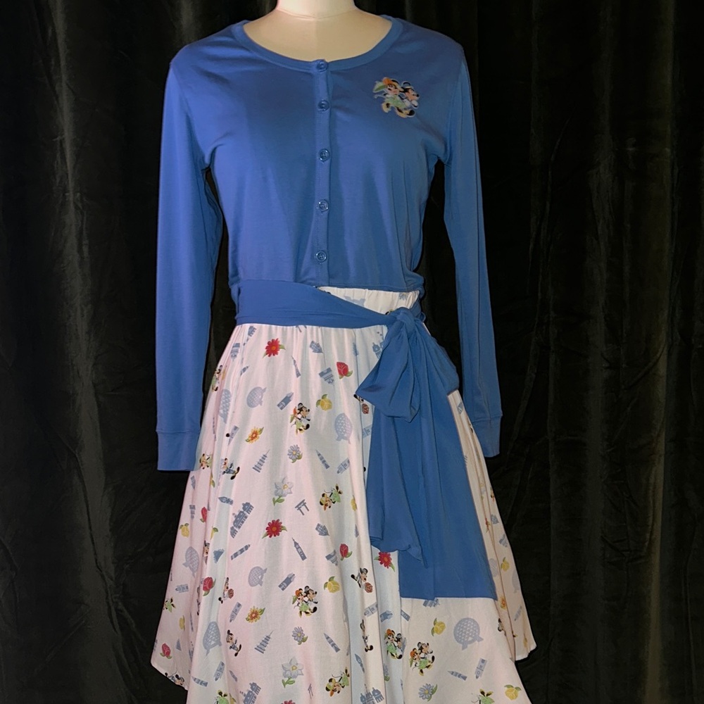 Disney World Epcot Mickey & Minnie Flower Festival Skirt & button down